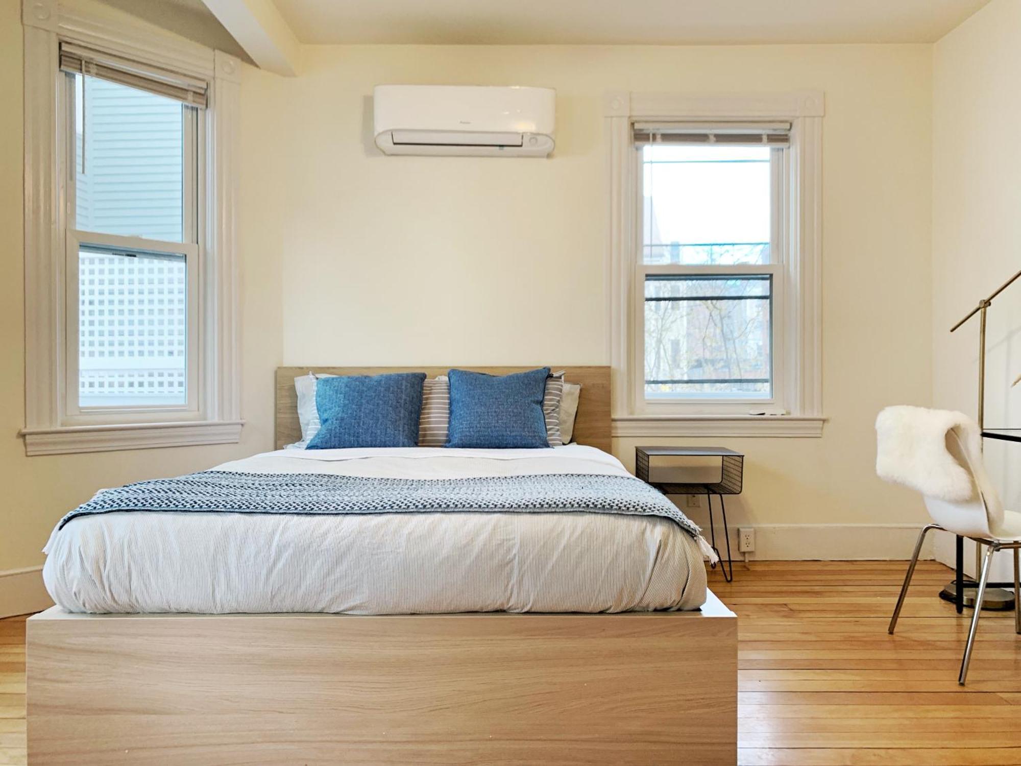 Best Location At Harvard University! 4 Bedroom Apartment! Two Units Available! Cambridge Exteriér fotografie